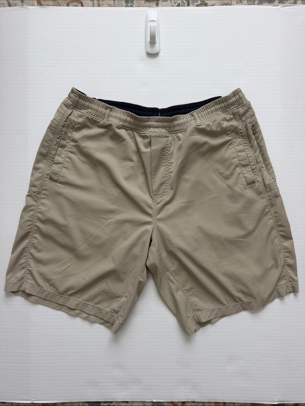 Birddogs Men's Khaki Athletic Elastic-Waist Shorts with built in liner size XXL